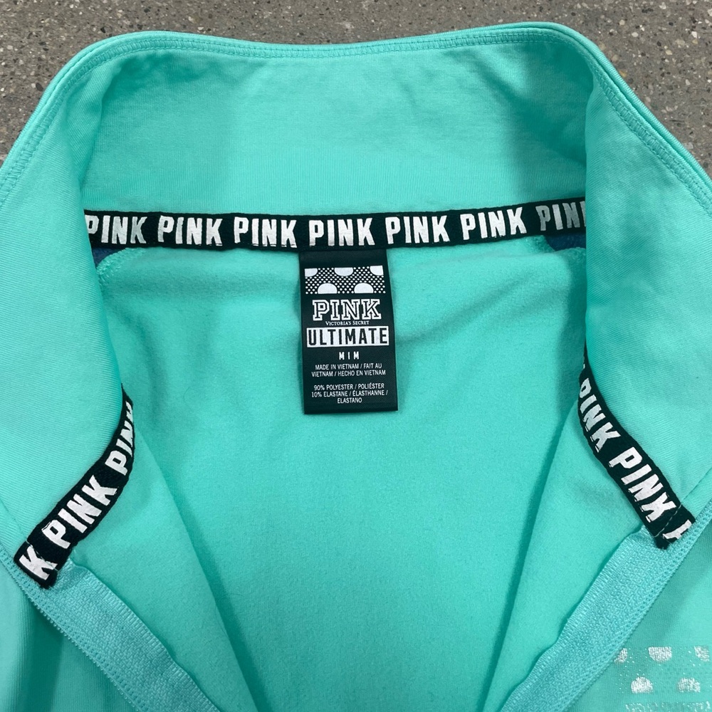 PINK Victoria's Secret ultimate sweater size Medium - Picture 16 of 16
